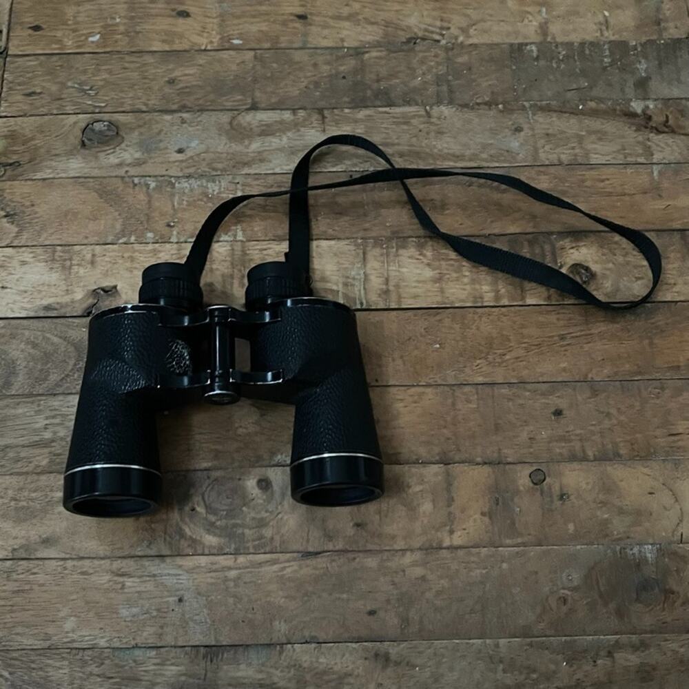 Vintage Leupold Binoculars Porro-l.F. 10x40 Wide Angle Field 6.6 Gold Rings